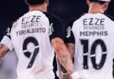 Escalação do Corinthians: Memphis Depay e Yuri Alberto não treinam em campo antes da final